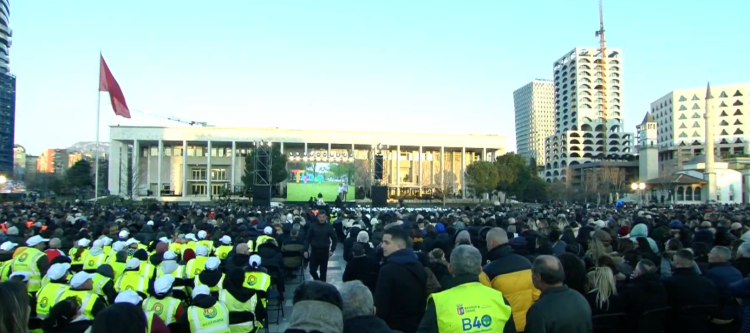 Arrestimi i Veliajt, nis takimi i madh i Ramës me punonjësit e bashkisë (VIDEO LIVE)