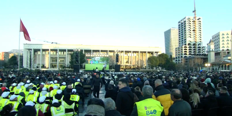 Arrestimi i Veliajt, nis takimi i madh i Ramës me punonjësit e bashkisë (VIDEO LIVE)