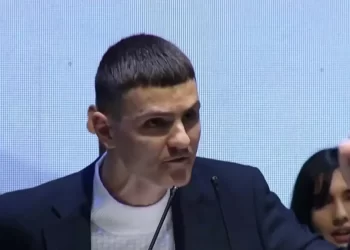 Reagon Dasho i Kongresit Rinor: Kujdes kur më quani petal!