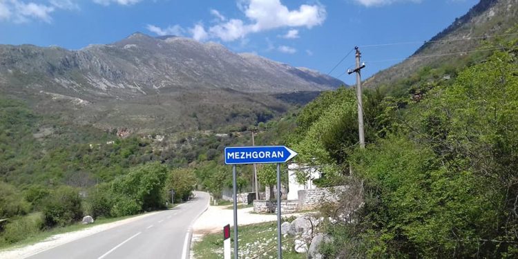 Sherr për pronat në Tepelenë, 54-vjeçari akuzon bashkëfshatarin për zaptim toke