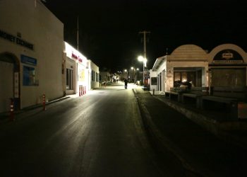 Natë ankthi në Santorini: 7 tërmete mbi 4 ballë brenda një ore. Ishulli braktiset masivisht (FOTO)