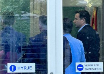 Veliaj reagon sërish: Jetim me urdhër prokurori e vendim gjykate!