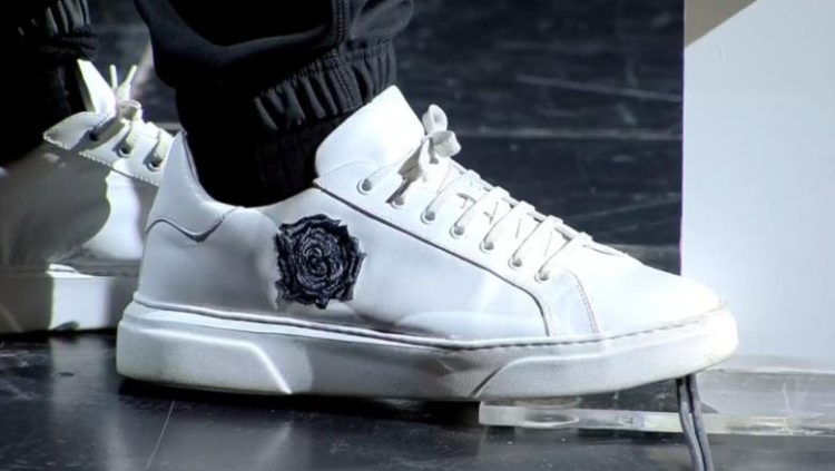 Shqiptari në Athinë komplimenton Ramën për atletet me trëndafil: I ke shumë të bukura