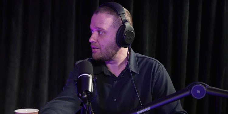 Nga fëmijëria te kandidimi për deputet, oferta e Ardit Bidos për Sarandën dhe Delvinën (VIDEO)