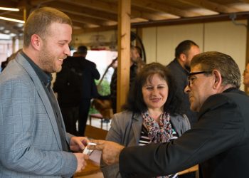 Ardit Bido mbledh strukturat e PS në Ksamil: Po ndërtojmë një proces të thelluar dëgjimi dhe afrimi me qytetarët