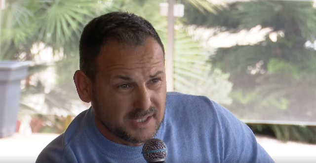 Rama krahason Bashën me Koçin e teto Ollgës: Të zgjodhën për dhëndër, po nuk ngjiti (VIDEO)