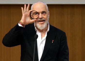 Thyhet gota gjatë fjalës së Ramës në Athinë: Kështu do plasë syri i keq i kënetës edhe në 11 maj