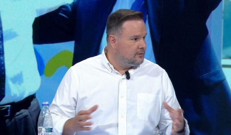 “Bie” një tjetër kryebashkiak i PS, Ervin Demo lë mandatin e kryebashkiakut të Beratit