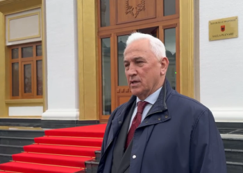 Mbeti jashtë listave, Nasip Naço: PS-së as s’i kam borxh, as më kanë! Në shtator bëhem avokat