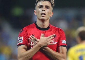 Asani bëhet gati për duelin e Shqipërisë në Londër