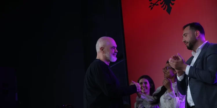 Rama nga Vlora: Ata që thonë socialistët janë nëpër burgje, na marrin të keqen