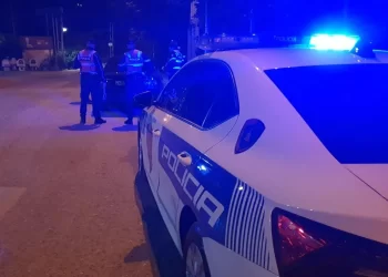 Këlcyrë/Mbetën të izoluar në malin e Priskës, policia shpëton 3 turistët grek