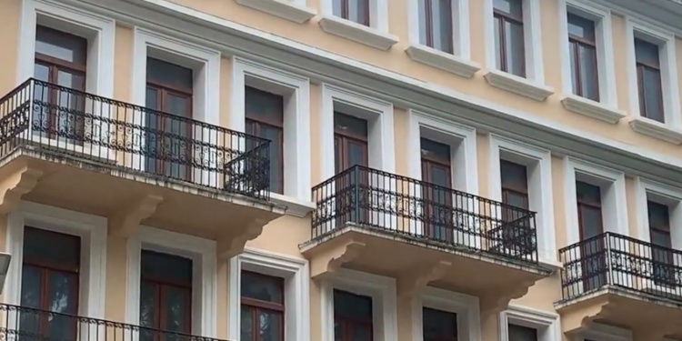 Gjirokastra italiane, të pathënat e godinave që ndryshojnë nga stili otoman (VIDEO)