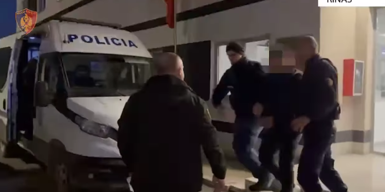 Skema e mashtrimit me TVSH në Gjirokastër, ekstradohet italiani (VIDEO)