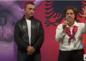 Kandidatja e Përmetit frymëzohet nga Tërmet Peçi, quan “komandant” Edi Ramën (VIDEO)