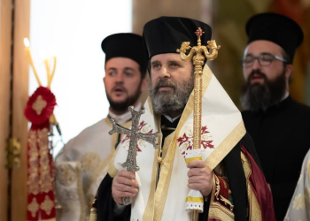 Mesha mbahet në gjuhën shqipe, liturgjia e parë e Kryepeshkopit Joan