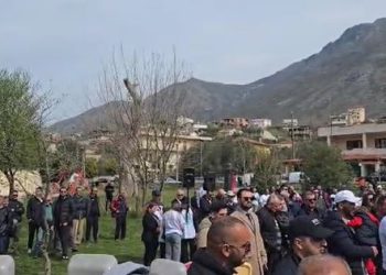 Banorët e Tragjasit në protestë: Nuk lejojmë të na marrin ujin për resortet në Dhërmi