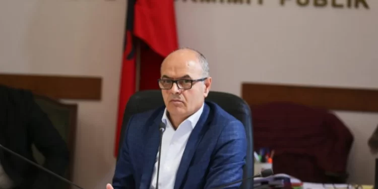 Petro Koçi tërhiqet: Nuk kandidoj në listë të hapur. I jam mirënjohës Edi Ramës!