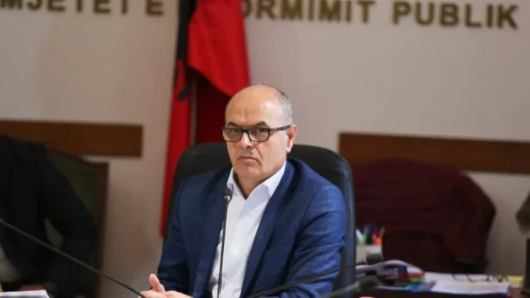 Petro Koçi tërhiqet: Nuk kandidoj në listë të hapur. I jam mirënjohës Edi Ramës!