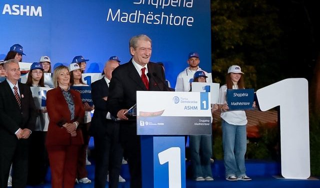 Berisha në Gjirokastër: Shqipëria është zhytur në mjerim. Ka familje që nuk u japin dot fëmijëve 3 vakte