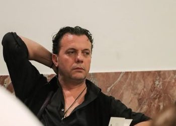 Laert Vasili bën rrëfimin tronditës: Kur isha 9 vjeç, komshiu abuzoi sek*ualisht me mua