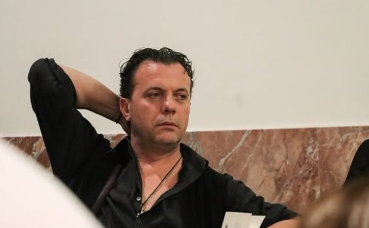 Laert Vasili bën rrëfimin tronditës: Kur isha 9 vjeç, komshiu abuzoi sek*ualisht me mua