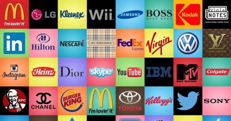 Shqiptarët vishen me “Armani” e “Prada” të falsifikuara