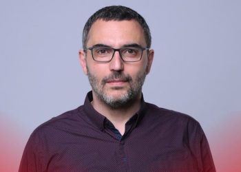 Arlind Qori: Jam me origjinë nga Tepelena. Berisha më shkatërroi familjen në 1991. Jemi rritur në varfëri, me bukë, sheqer dhe ujë