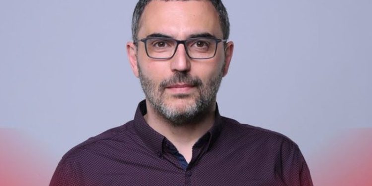 Arlind Qori: Jam me origjinë nga Tepelena. Berisha më shkatërroi familjen në 1991. Jemi rritur në varfëri, me bukë, sheqer dhe ujë