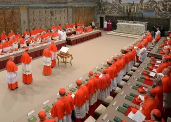 Prapaskenat e Konklavës: Misteret e kardinalëve që zgjedhin Papën e ri