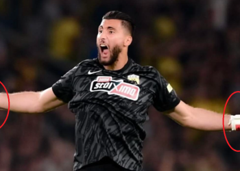 Strakosha me flamurin shqiptar në dorezat e AEK-ut të Athinës