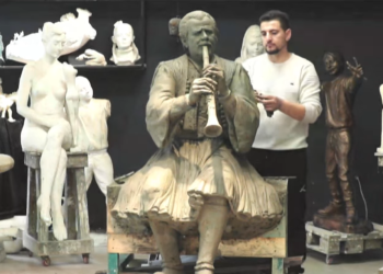 Statuja Laver Bariu do vendoset në Përmet (VIDEO)