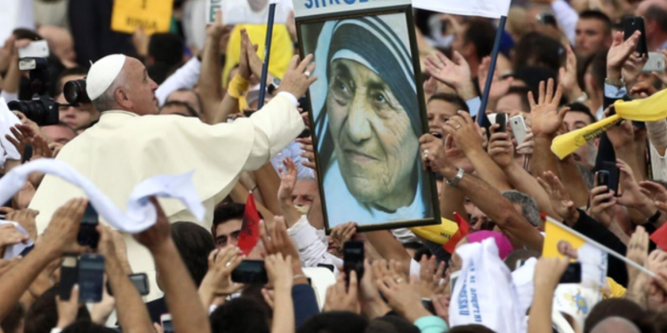 Radio Vatikani: Papa Françesku dhe shqiptarët, një lidhje e veçantë