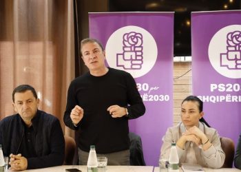 Gjiknuri mbledh socialistët në Lukovë dhe Himarë: Vota për PS këtu ka rëndësi thelbësore