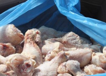 500 kg mish pule me salmonelë gjenden në fast food, markete dhe restorant në Vlorë