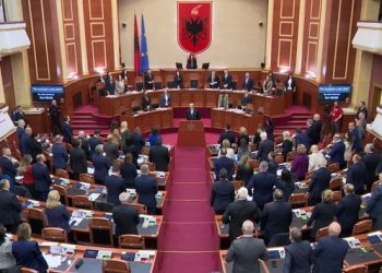 Emrat/ Cilët janë 140 deputetët e rinj në Kuvendit