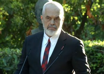 “Shoferët hodhën shtetin në gjyq”/ Rama: Humbëm sot 500 mijë euro në Apel