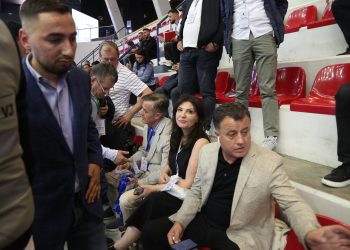 PD urdhëron komisionerët: Asnjë votë e Greqisë nuk do të numërohet