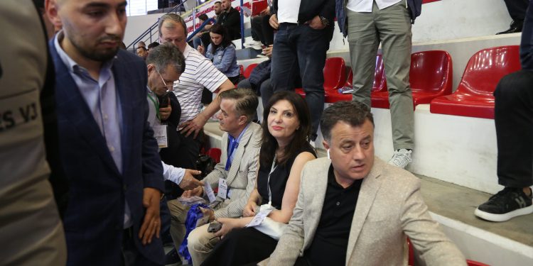 PD urdhëron komisionerët: Asnjë votë e Greqisë nuk do të numërohet