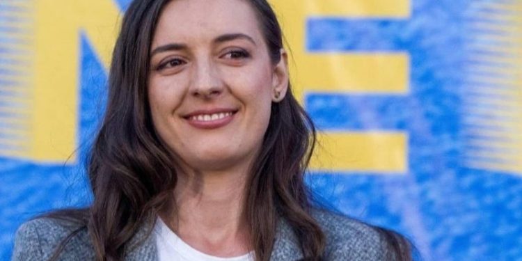 Zegjineja: Në Parlament do jem ndryshe, jam juriste e shkëlqyer! Kam mbaruar me Medalje Ari