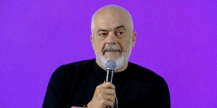 Rama: Gjirokastra sot po shkëlqen, vjet kishte 600 mijë turistë. Të huajt dikur na shihnin me përçmim, sot na respektojnë