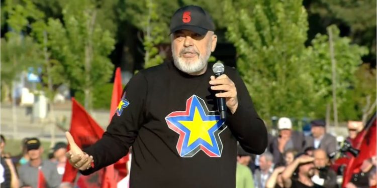 Edi Rama: Kur ju them çyrykë, mos e merrni personale