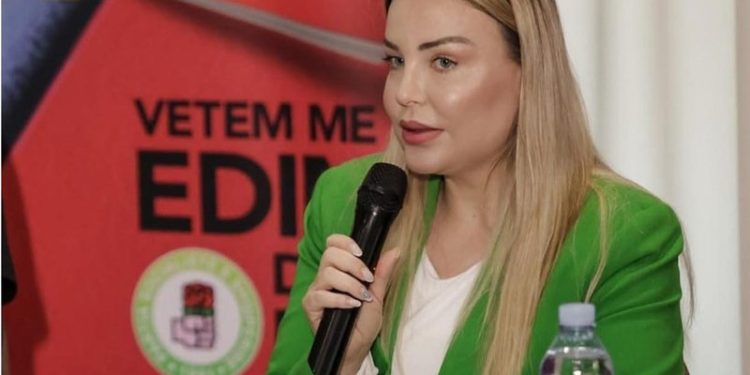 Kandidatja e PS letër të hapur demokratëve të Vlorës