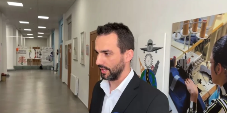 Voton Adriatik Lapaj, thirrje qytetarëve: Dilni masivisht!