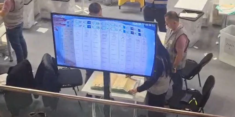 “Votat e Greqisë janë të manipuluara”, ja shënimet e numëruesve të PD-së në procesverbalet e KQZ. Kutitë e Beratit 88% votë për PS