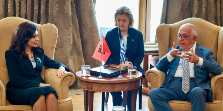 Spiropali në Janinë, takohet me kryeparlamentarin grek: Shqiptarët në Greqi dhe minoriteti në Shqipëri ura miqësie mes dy vendeve!