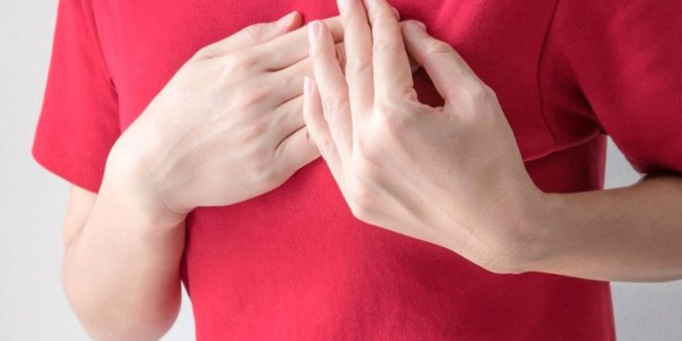 Si të dalloni arrestin kardiak nga ataku i zemrës