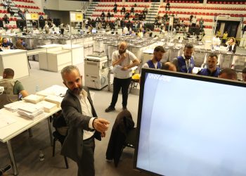 Tensionet me PD, KQZ merr vendimin për votat nga Greqia