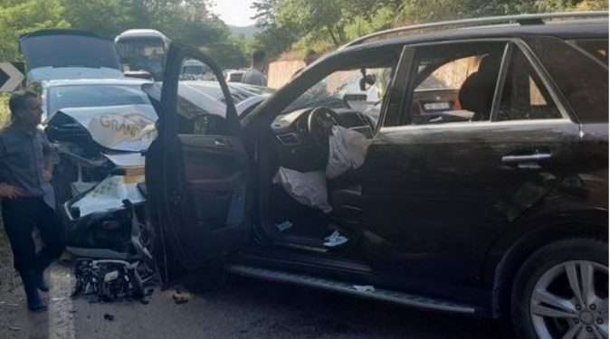 Aksident i trefishtë me 3 të plagosur në aksin Prrenjas-Librazhd, një person në gjendje të rëndë