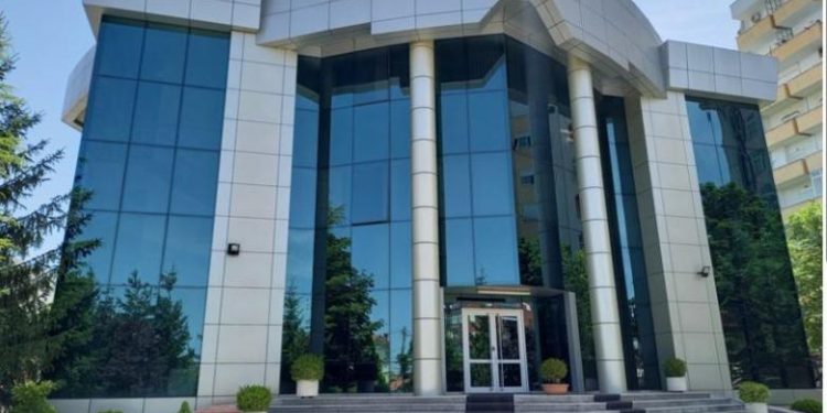 Favorizuan në 20 raste ndërtuesit me taksën e infrastrukturës, Prokuroria çon në gjyq drejtoreshën dhe përgjegjësin e Urbanistikës së Bashkisë Korçë